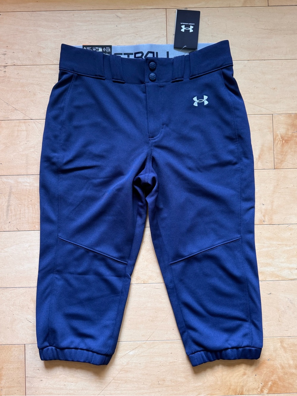 NWT Under Armour Women’s Navy Blue Softball Utility Pants, cropped, logo, Small